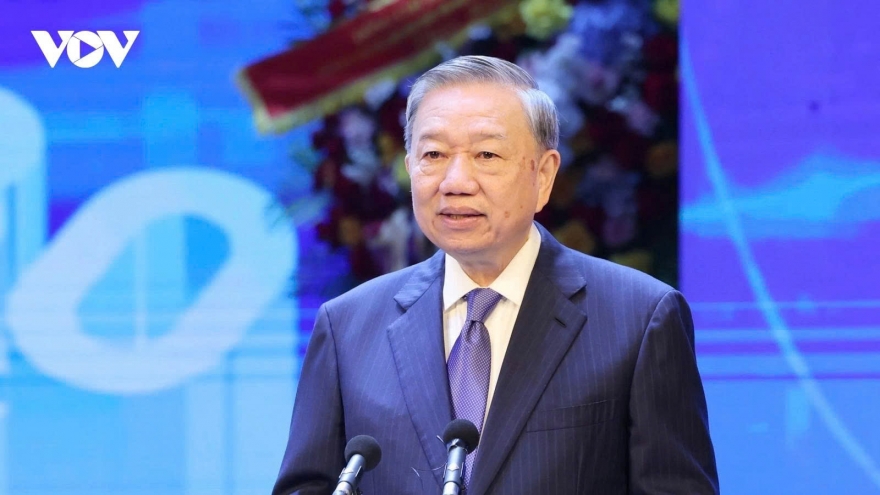 Party leader To Lam urges Finance Ministry to lead reform, drive growth